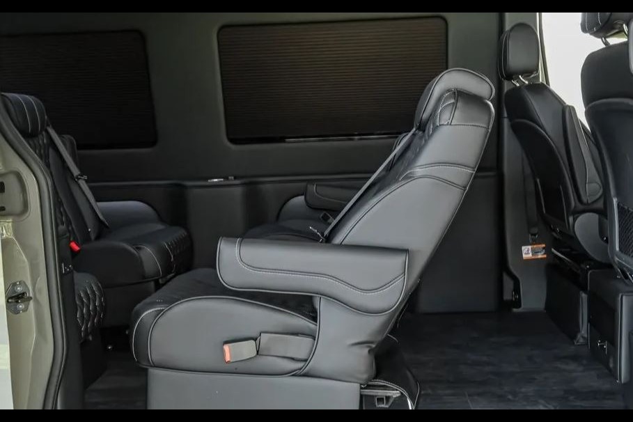 EXECUTIVE OFF ROAD SPRINTER