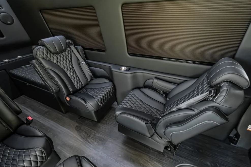 EXECUTIVE OFF ROAD SPRINTER