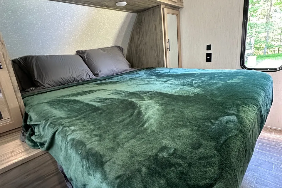 The Cozy Alpha Adventurer - Delivered & Set up for you!