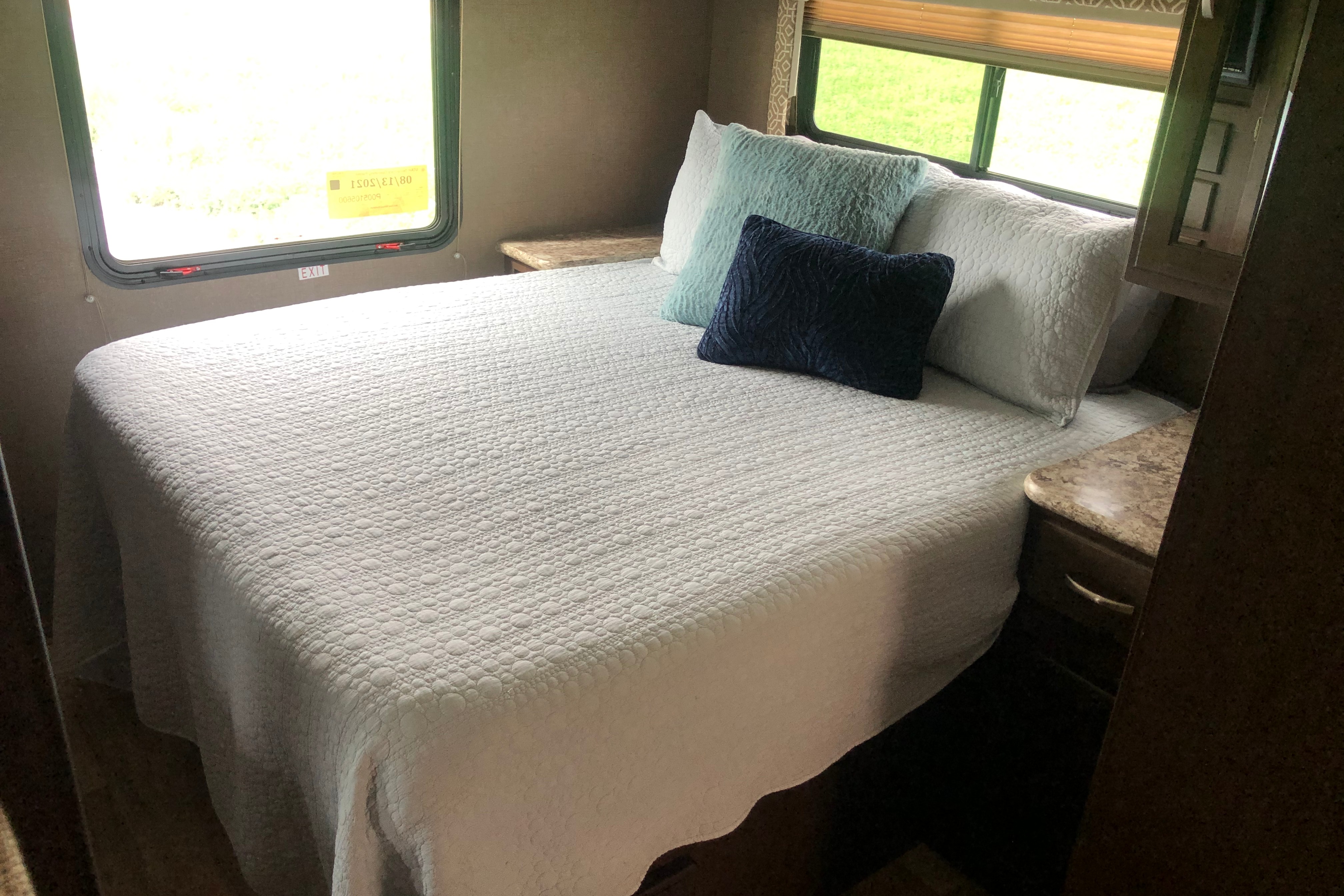 Family Friendly Freedom Elite Bunkhouse Class C