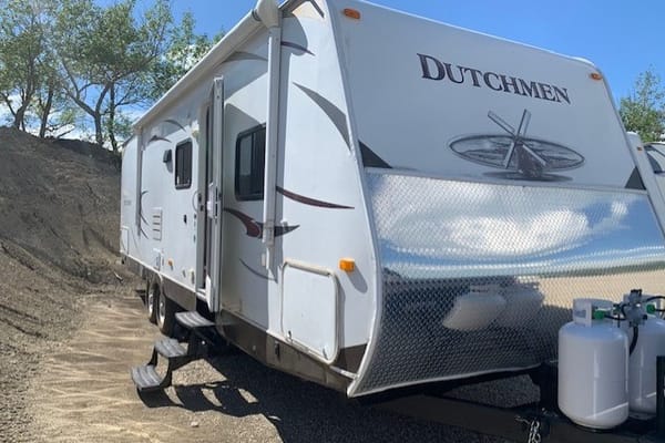 Family Friendly Dutchmen Travel Trailer