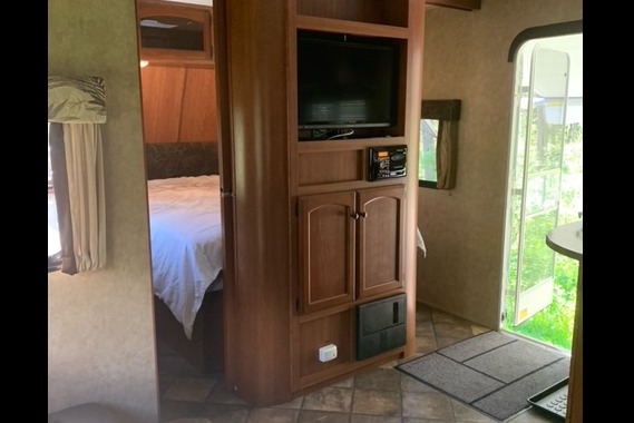 Family Friendly Dutchmen Travel Trailer