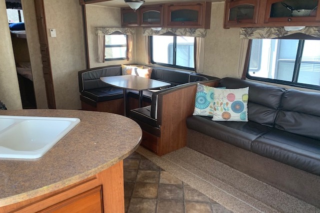 Family Friendly Dutchmen Travel Trailer