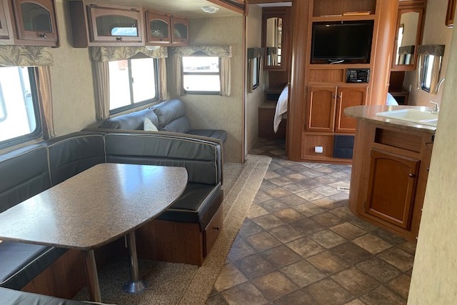 Family Friendly Dutchmen Travel Trailer