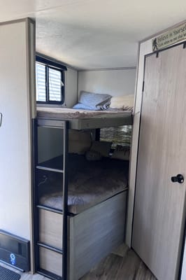 The Nate & Jess Hideaway 🏕️