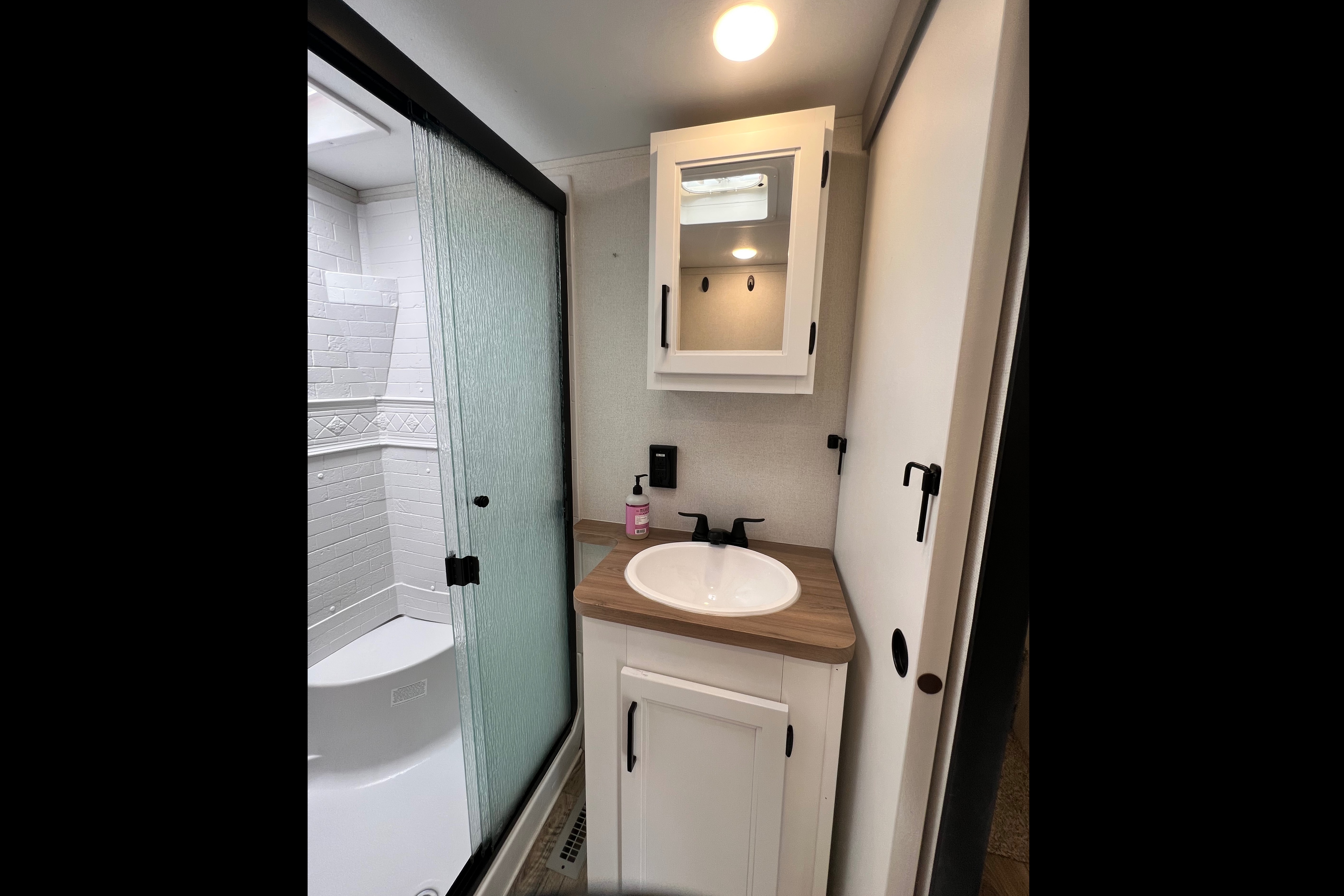 Prime Time Crusader Lite Fifth Wheel *NEW LISTING*