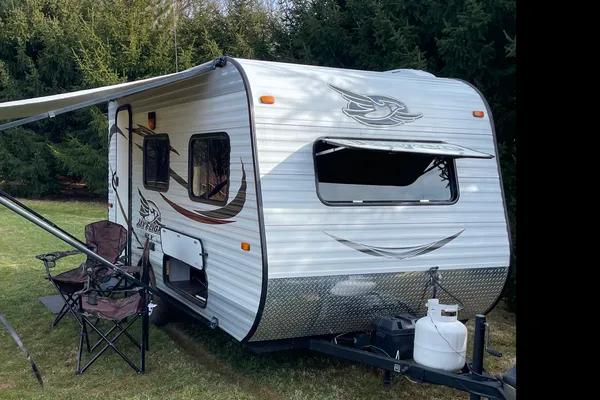 Jayco 14RB Travel Trailer 16' ( Free Quemahoming Dam delivery)