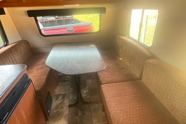 Jayco 14RB Travel Trailer 16' ( Free Quemahoming Dam delivery)