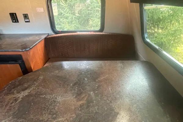 Jayco 14RB Travel Trailer 16' ( Free Quemahoming Dam delivery)