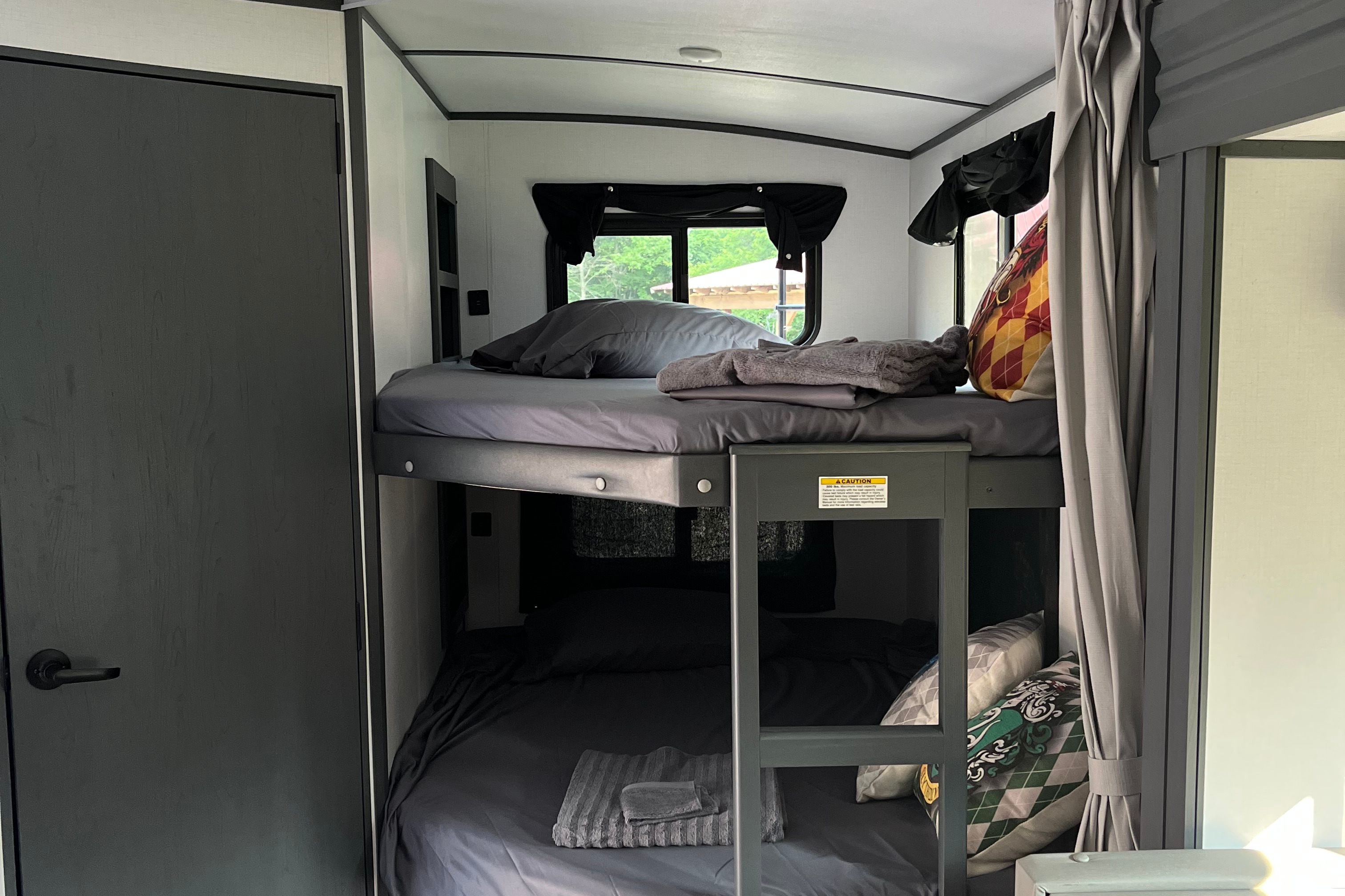Cabin Fever Cottages - Keystone Bullet 250BHS Travel Trailer