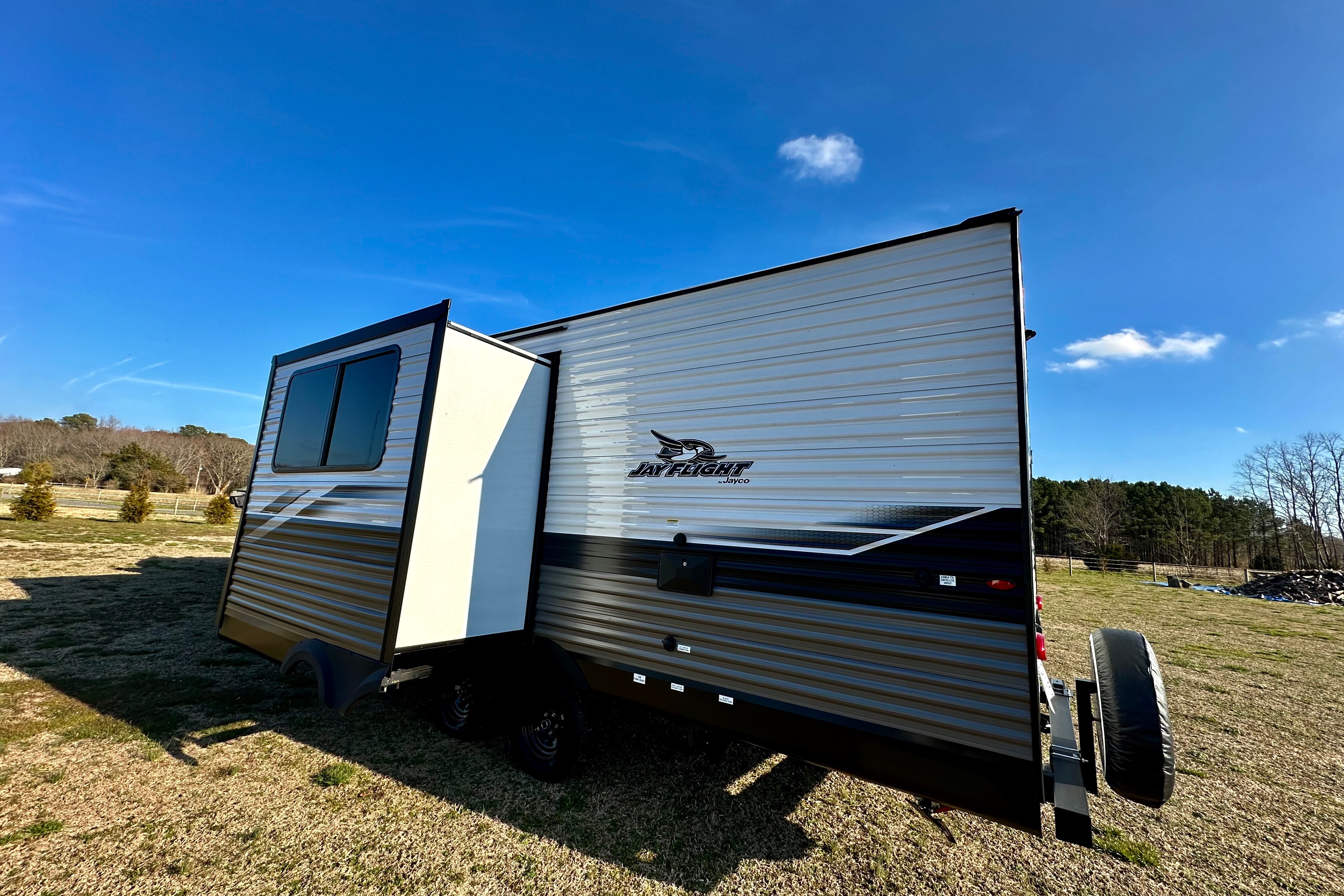 2024 BRAND NEW! Jayco Jay Flight 235MBH Travel Trailer