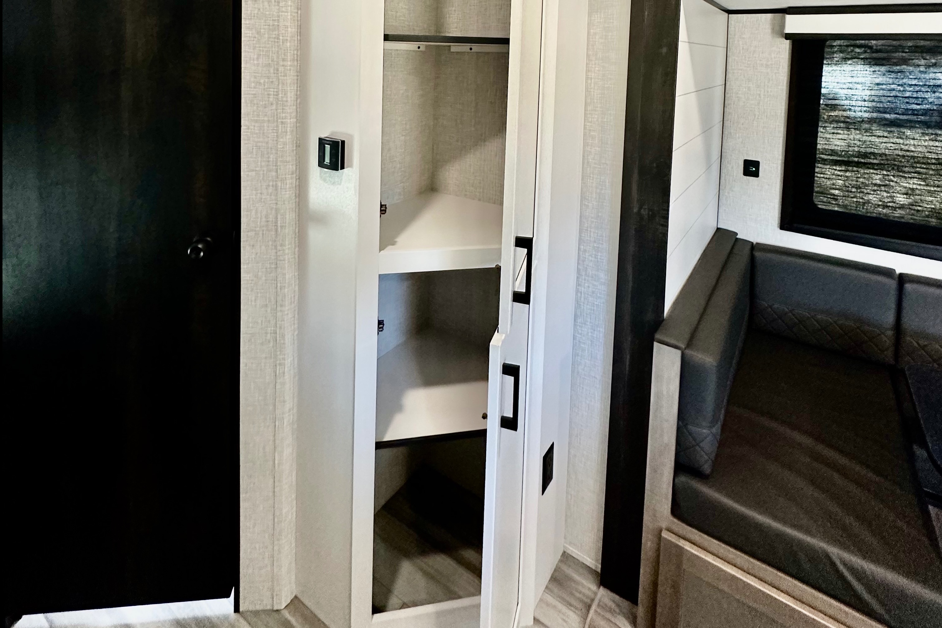 2024 BRAND NEW! Jayco Jay Flight 235MBH Travel Trailer