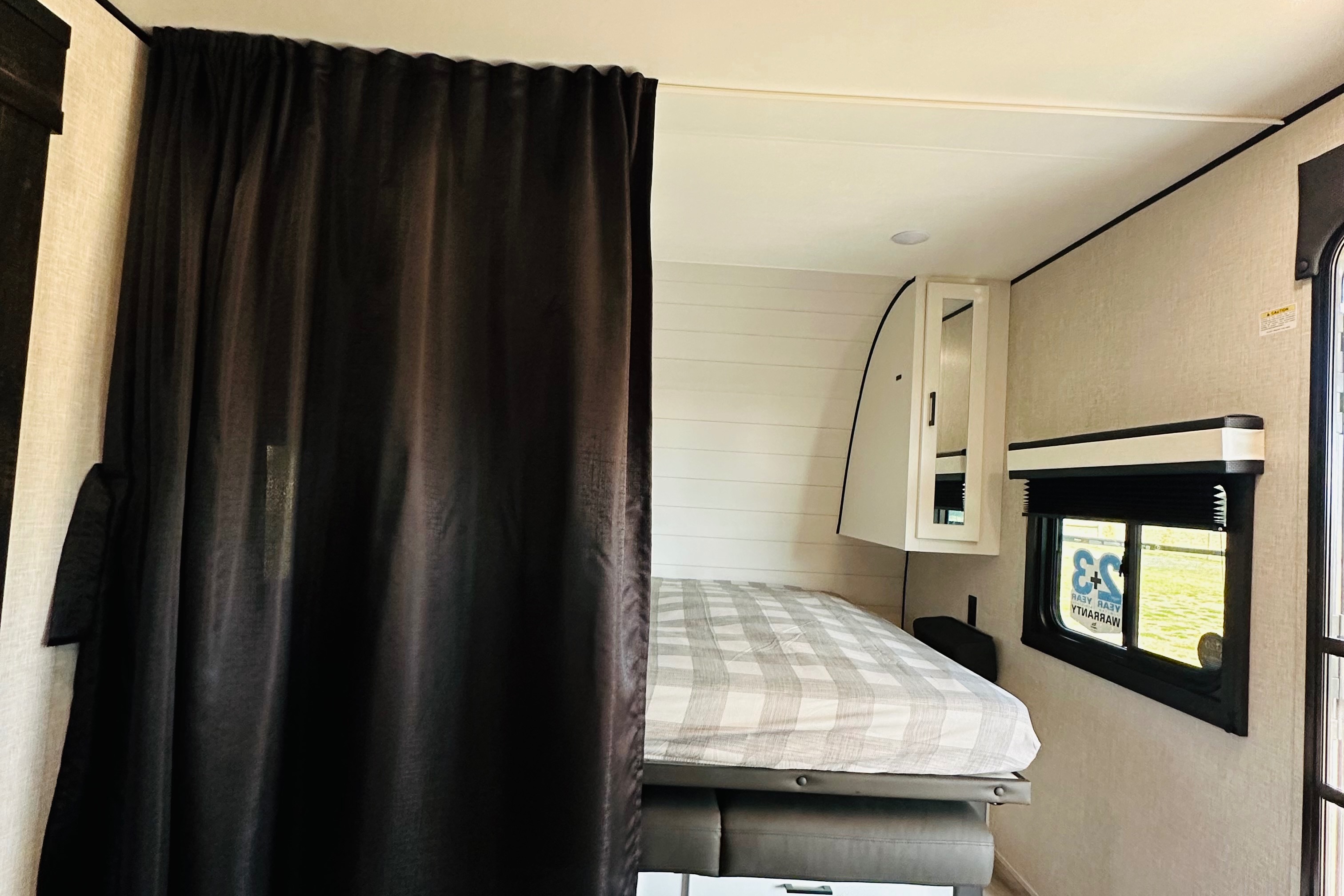 2024 BRAND NEW! Jayco Jay Flight 235MBH Travel Trailer