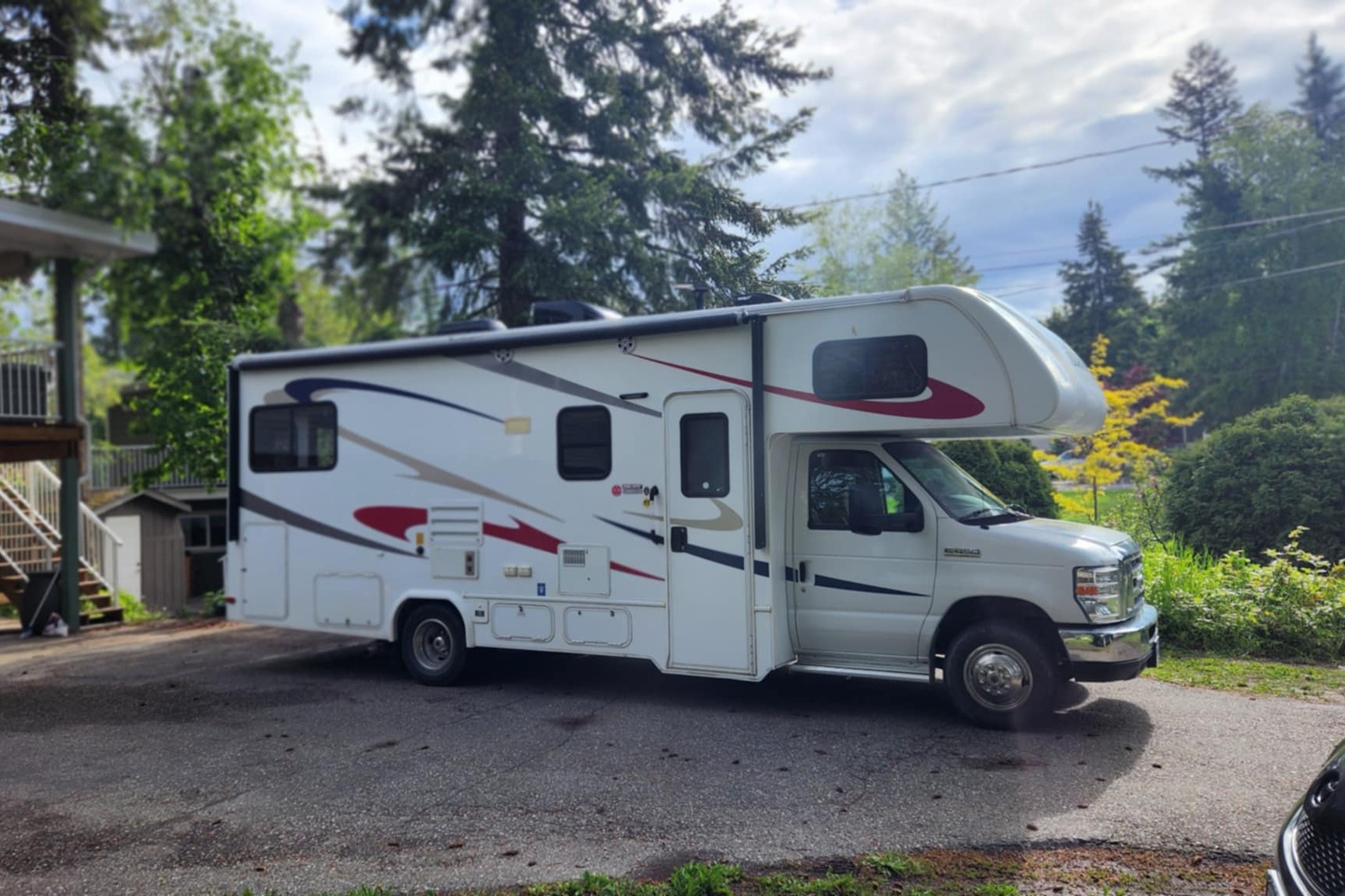 Okanagan Adventures - Shuswap Lake, Okanagan Lake and area