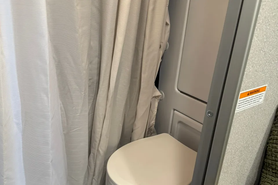 Escape Key Luxury Adventure Camper Van Rental – Palm Beach