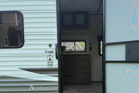 Sabrina's Lantern 214BH Travel Trailer