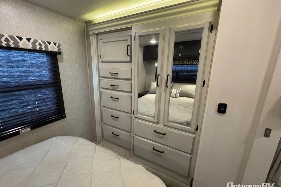 Family Fun Entegra Coach Odyssey 31f Class C