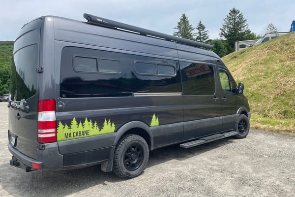 Steve's cabane Sprinter Campervan