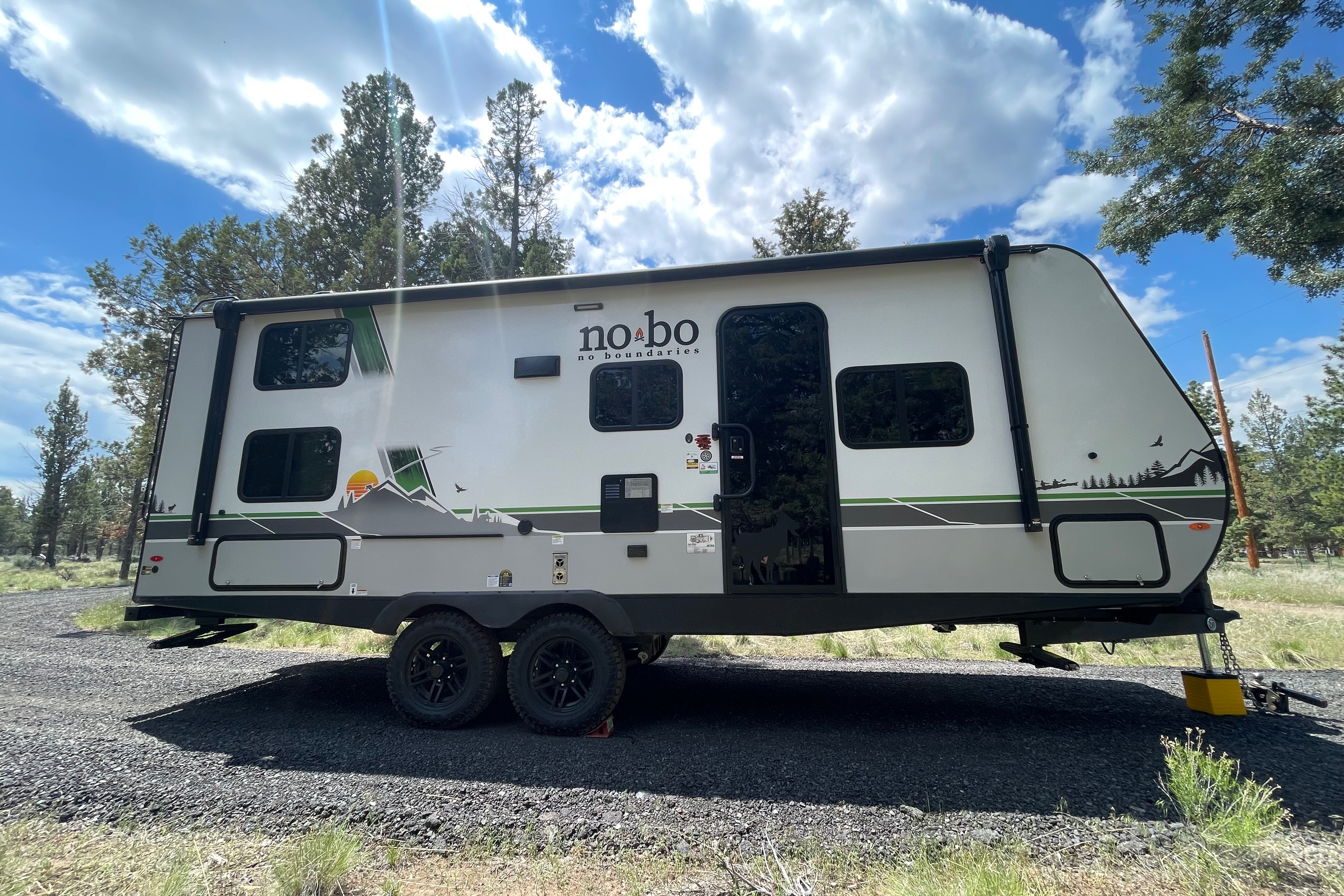 Forest River Nobo 20.3 Travel Trailer