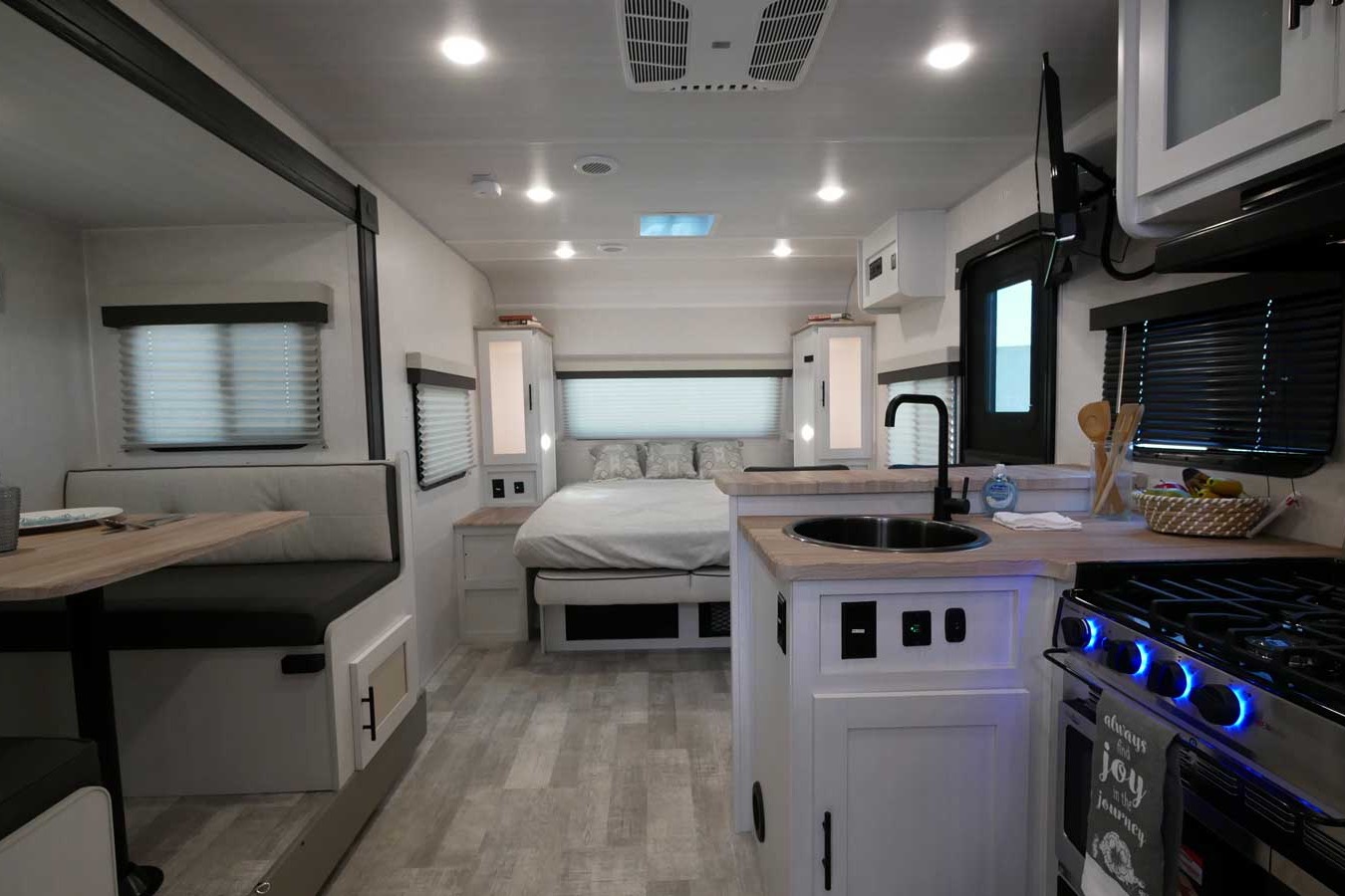 Forest River Nobo 20.3 Travel Trailer