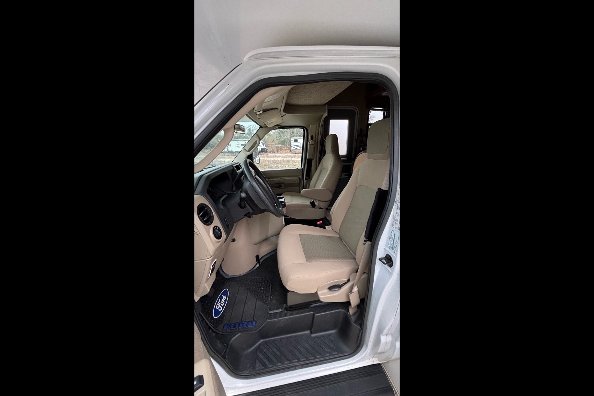 Thor Motor Coach Freedom Elite 22E Class C