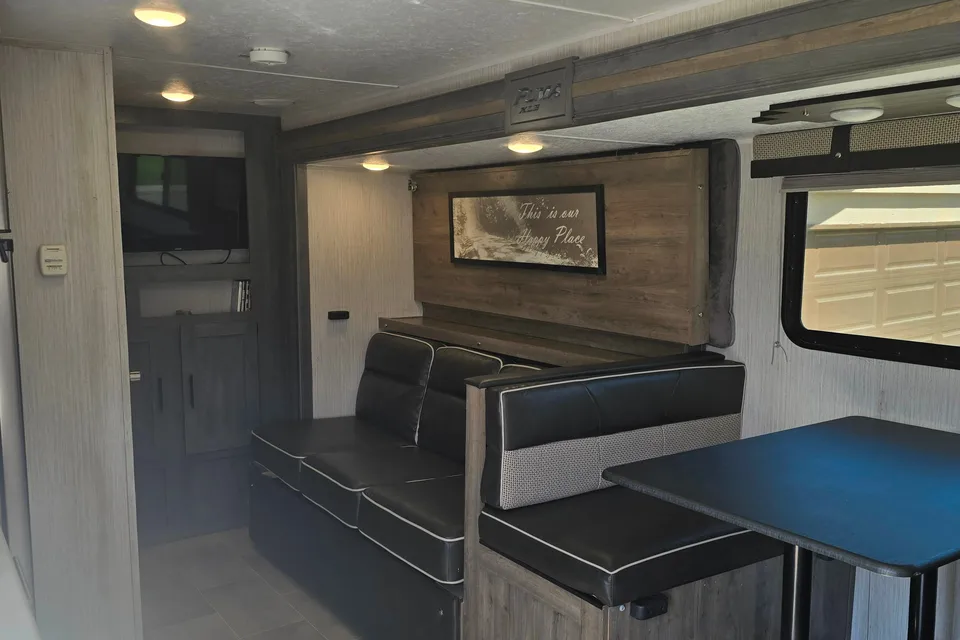 Palomino Puma 18SSX Travel Trailer