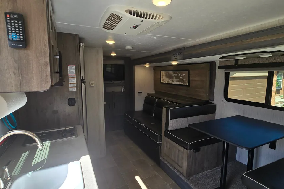 Palomino Puma 18SSX Travel Trailer