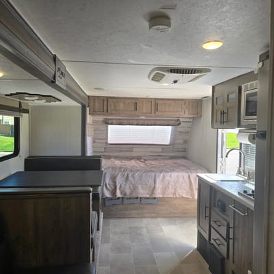 Palomino Puma 18SSX Travel Trailer