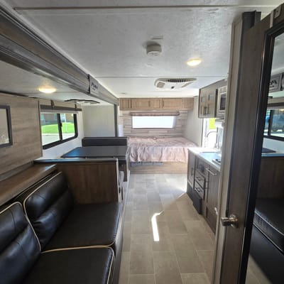 Palomino Puma 18SSX Travel Trailer