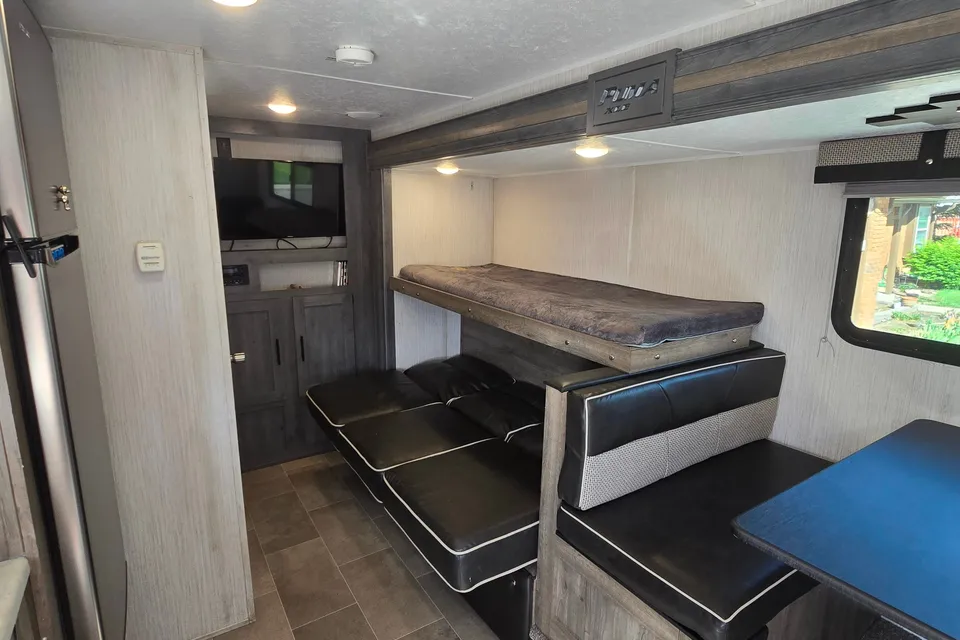 Palomino Puma 18SSX Travel Trailer