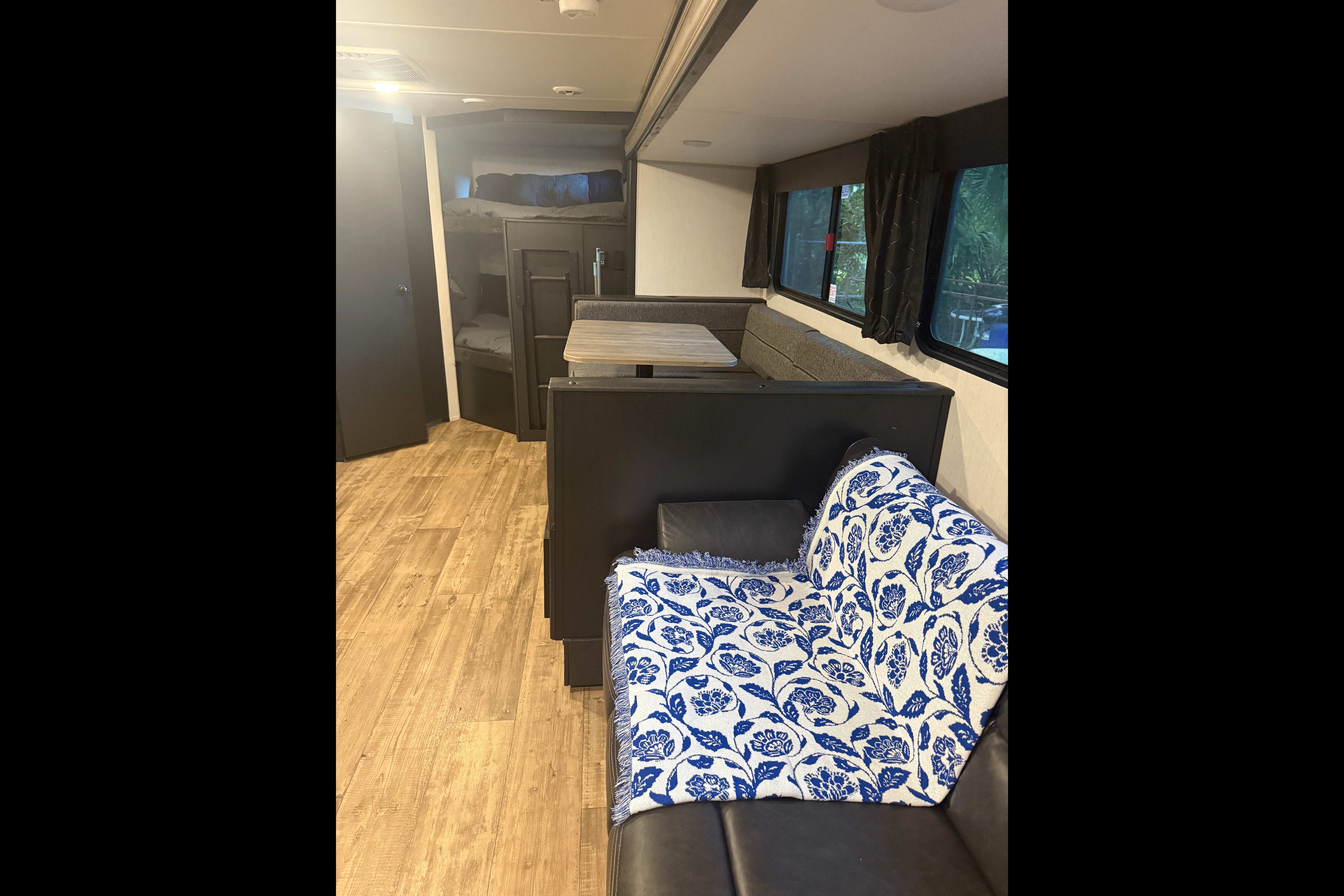 Aunt Annie's Attic Forest River 26DBH Travel Trailer