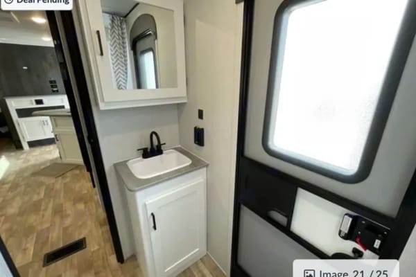 *Adventurous* 2023 Keystone Hideout: Sleeps 8