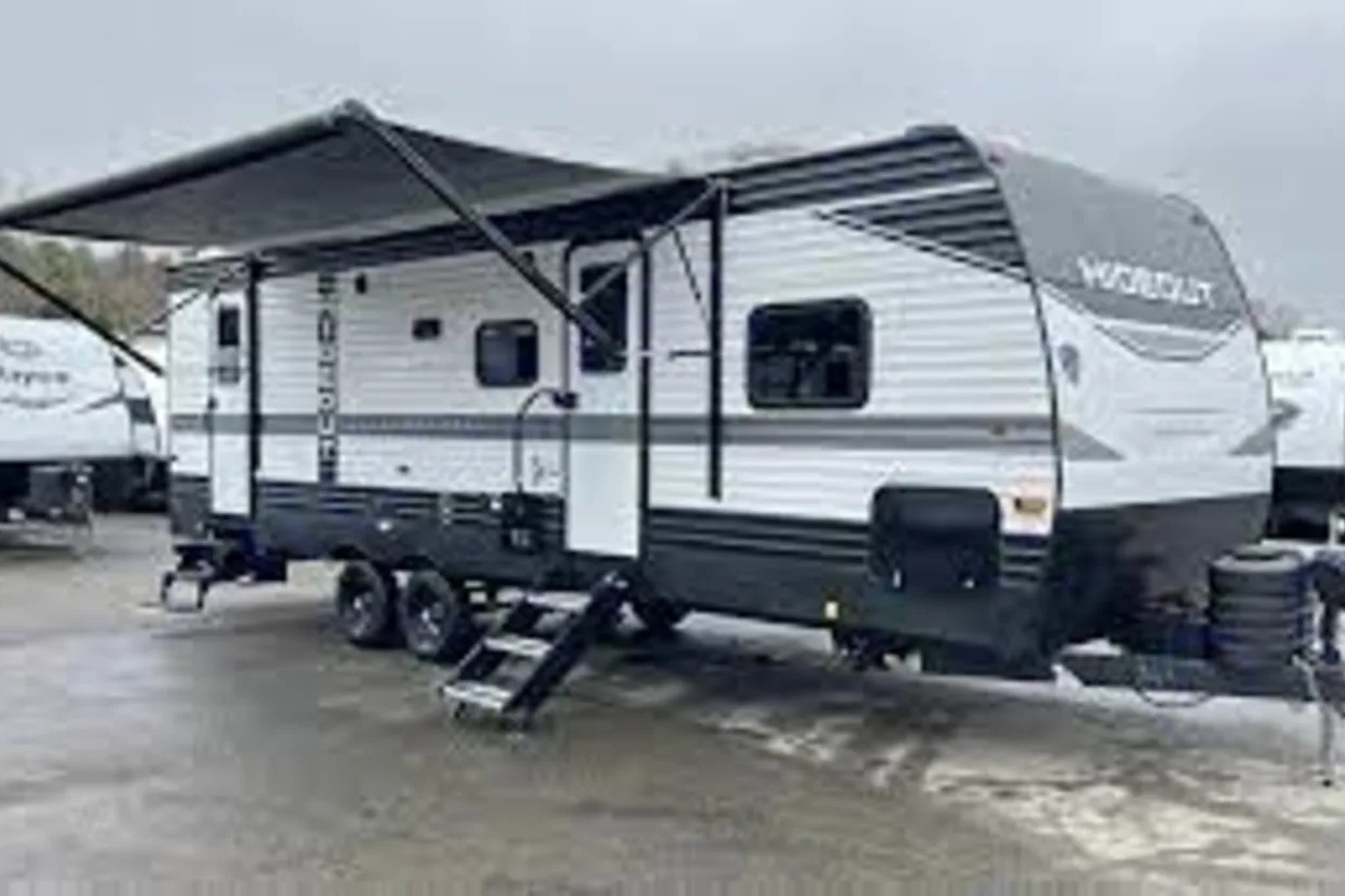 *Adventurous* 2023 Keystone Hideout: Sleeps 8