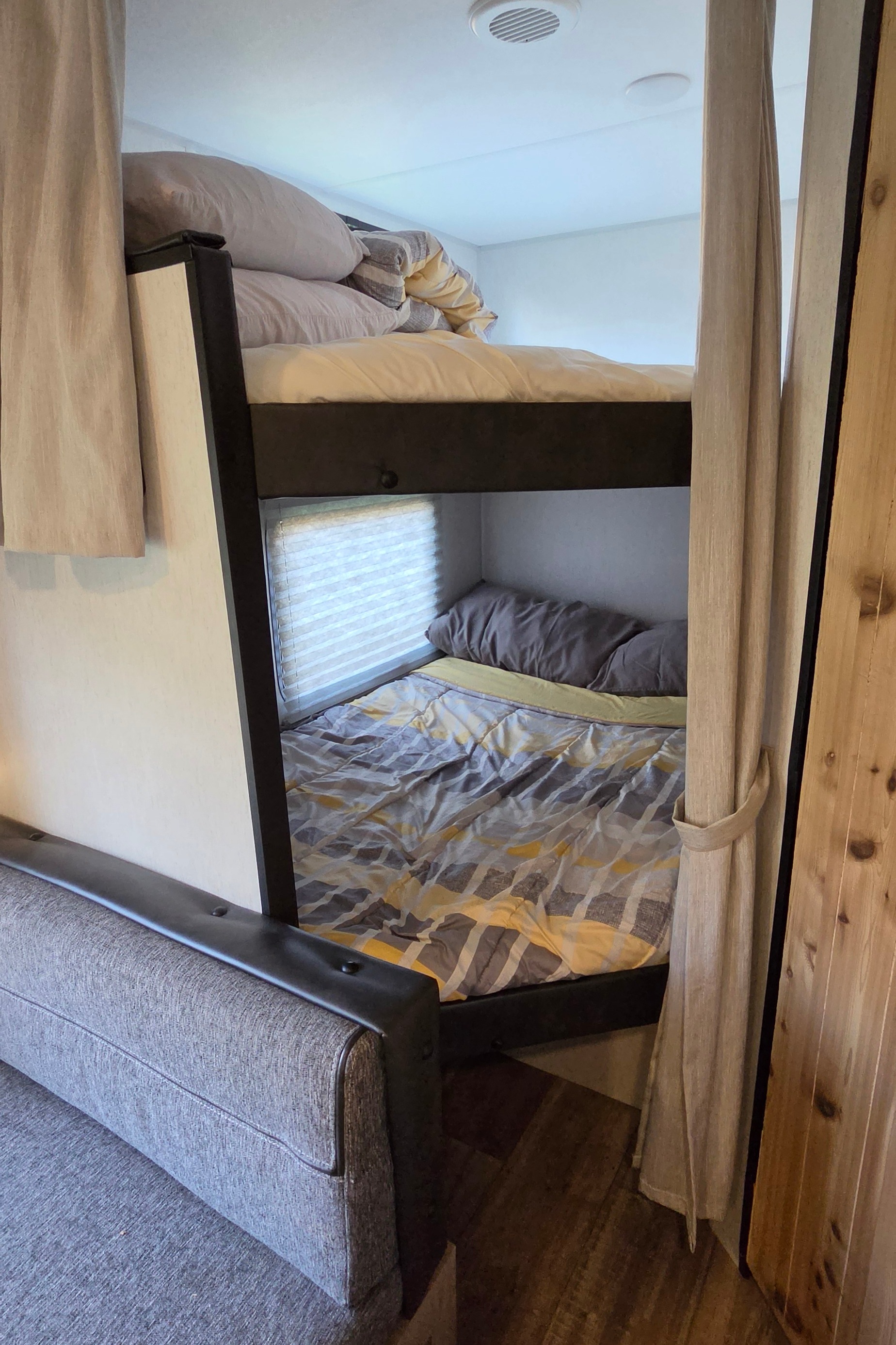 Forest River Grey Wolf 26DSJE Travel Trailer