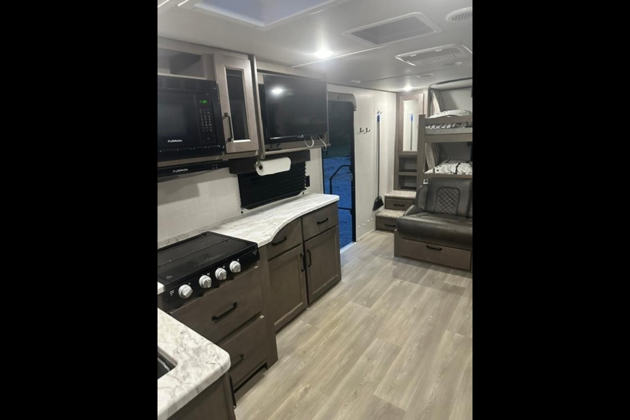 2024 Transcend Xplor 265BH Travel Trailer