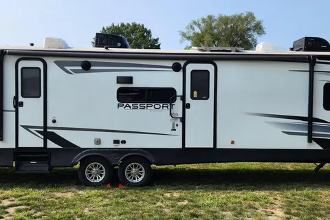 Matt and Candi's all inclusive family camper 2B2B Off Grid Generator Available