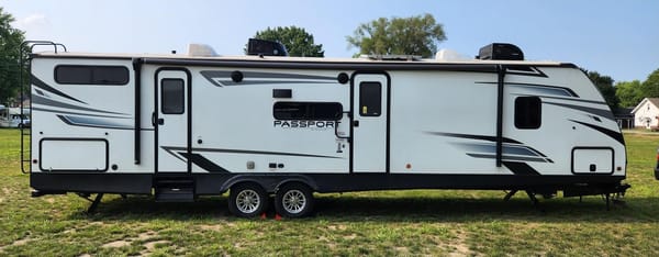 Matt and Candi's all inclusive family camper 2B2B Off Grid Generator Available
