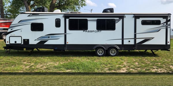 Matt and Candi's all inclusive family camper 2B2B Off Grid Generator Available