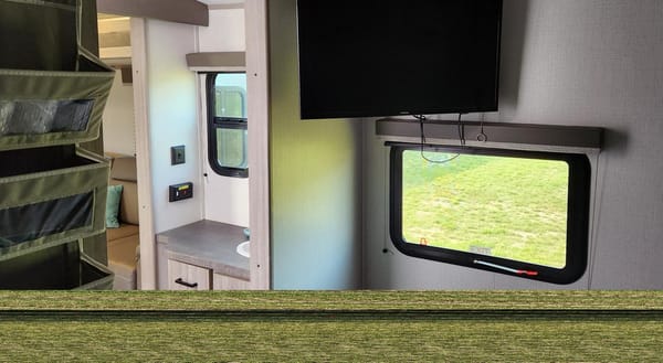 Matt and Candi's all inclusive family camper 2B2B Off Grid Generator Available
