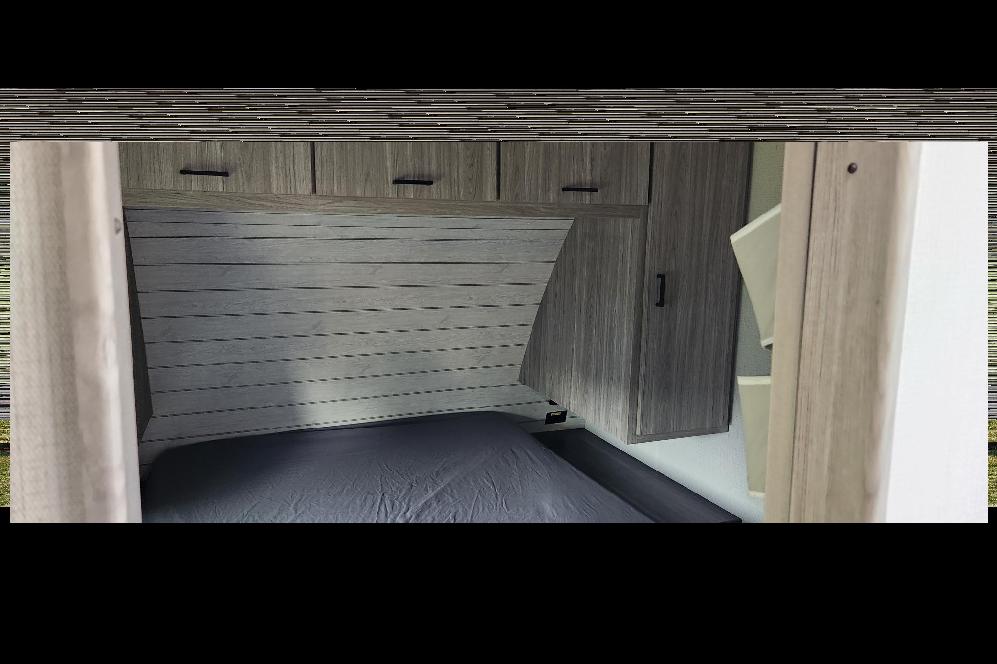 Matt and Candi's all inclusive family camper 2B2B Off Grid Generator Available