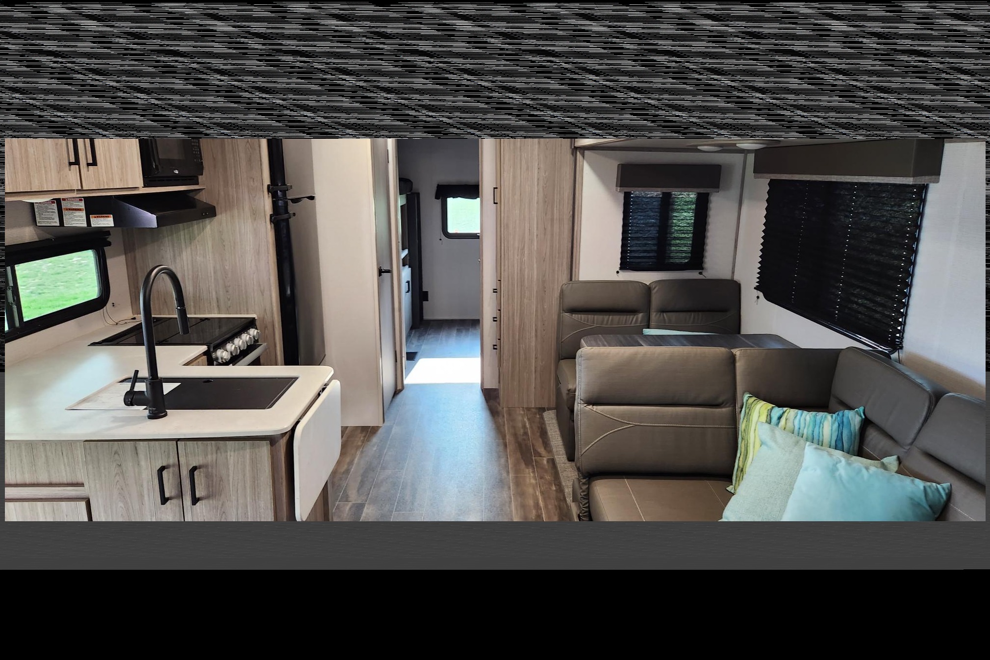 Matt and Candi's all inclusive family camper 2B2B Off Grid Generator Available