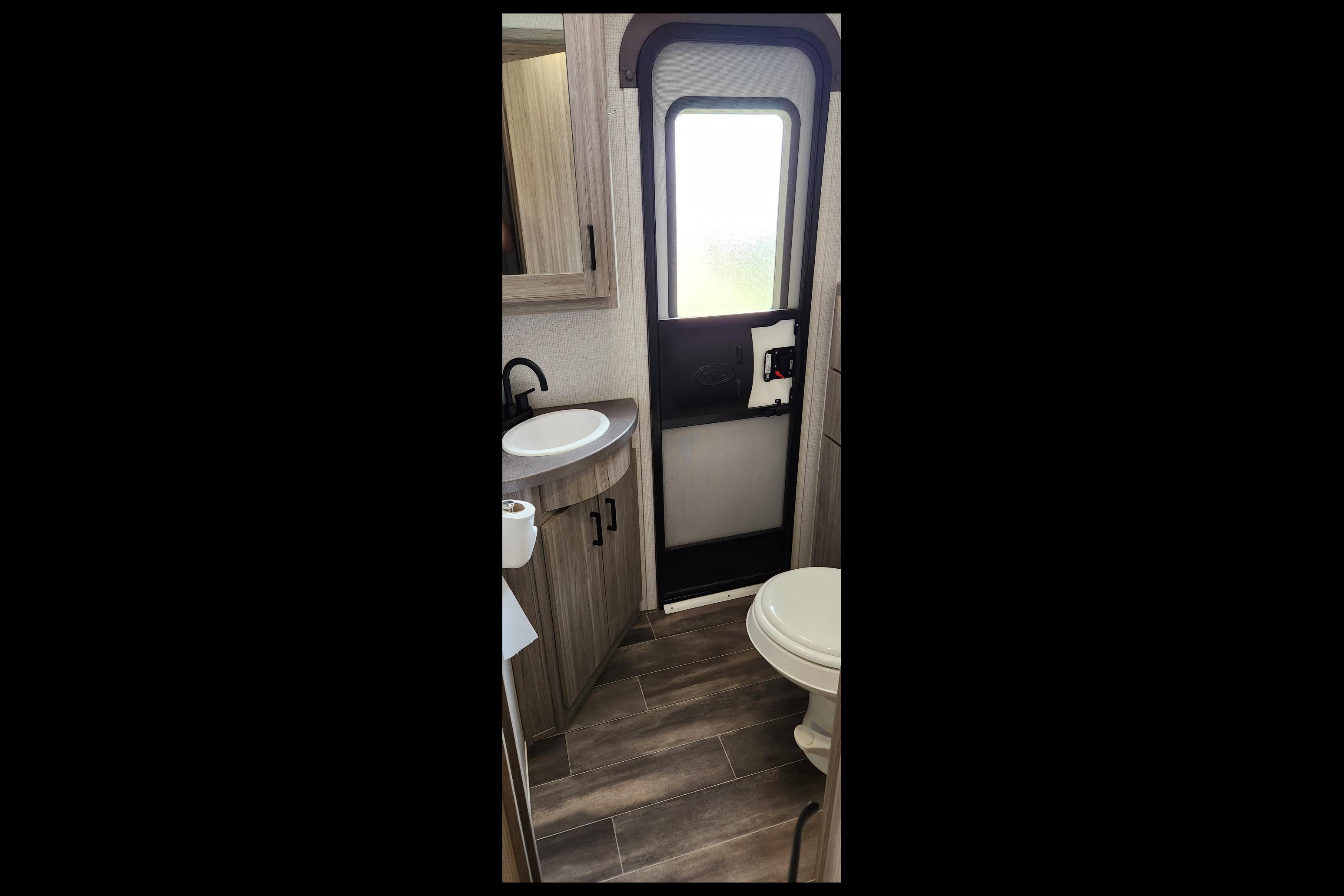 Matt and Candi's all inclusive family camper 2B2B Off Grid Generator Available