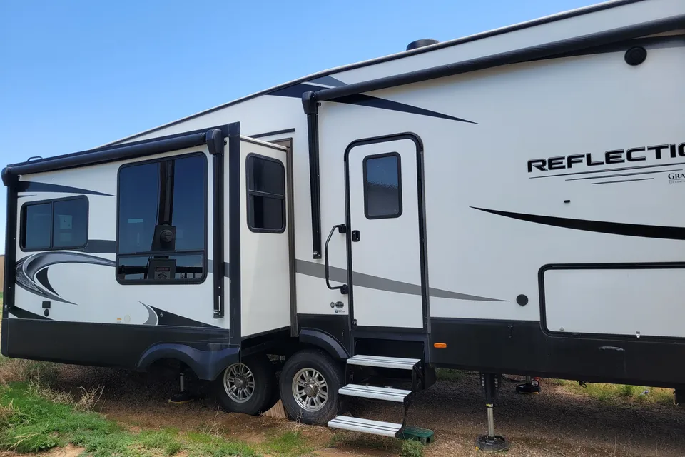 Grand Design 367BHS Fifth Wheel