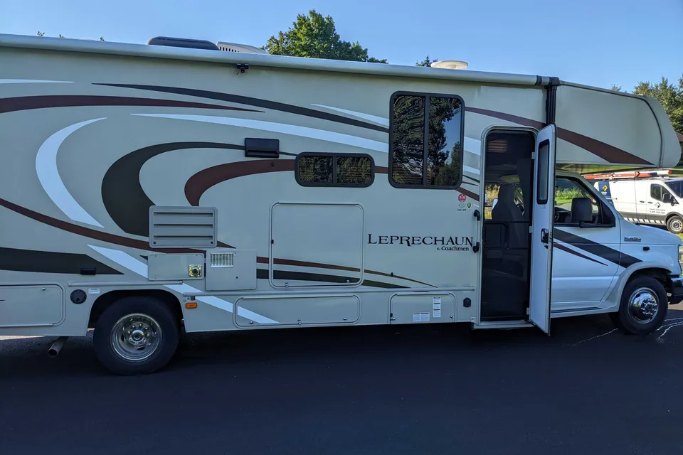 Lorraine & Todd's Coachman Leprechaun Class C