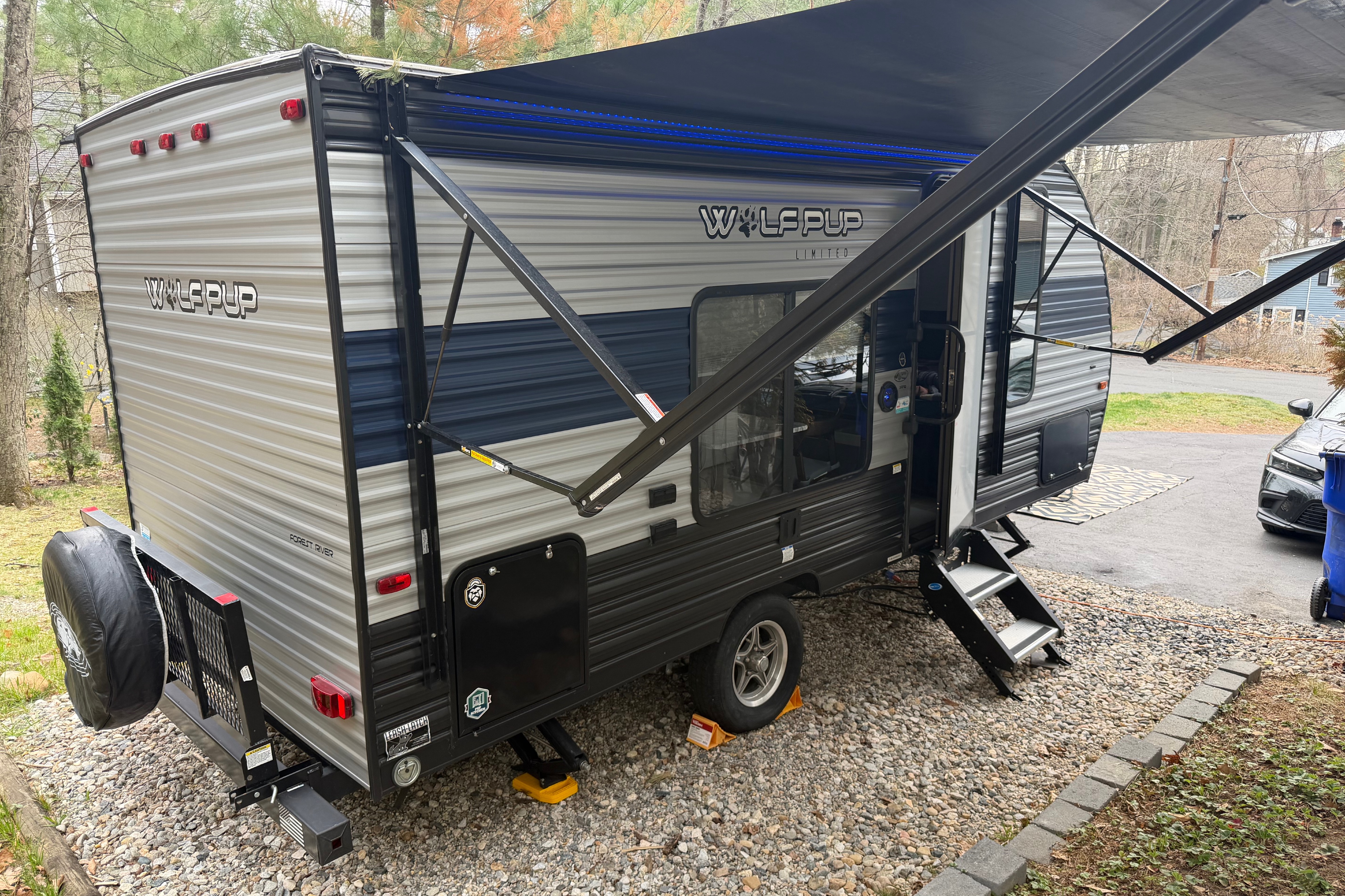 Wolf Pup 16FQ