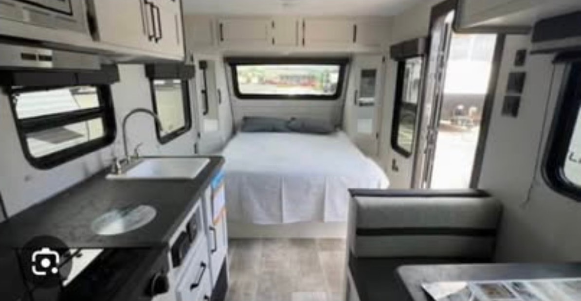 Palomino Puma Ultra Lite 16BHX Travel Trailer