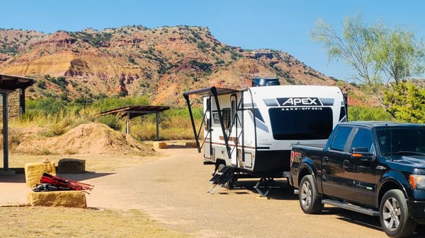 leo's Coachmen Apex Travel Trailer