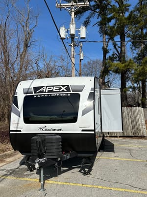 leo's Coachmen Apex Travel Trailer