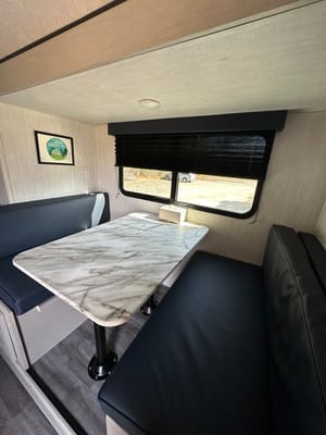 leo's Coachmen Apex Travel Trailer