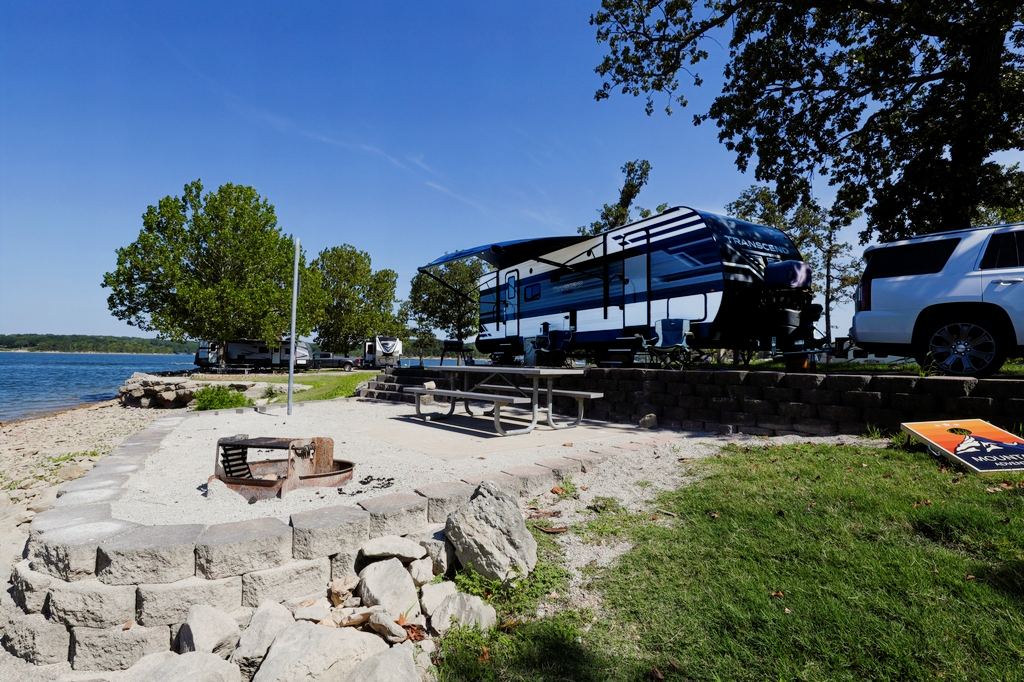 Say hello to "Gracie"! Our 22 Grand Design 265BH! Located near Table Rock Lake, Branson Missouri & Lake Of The Ozarks